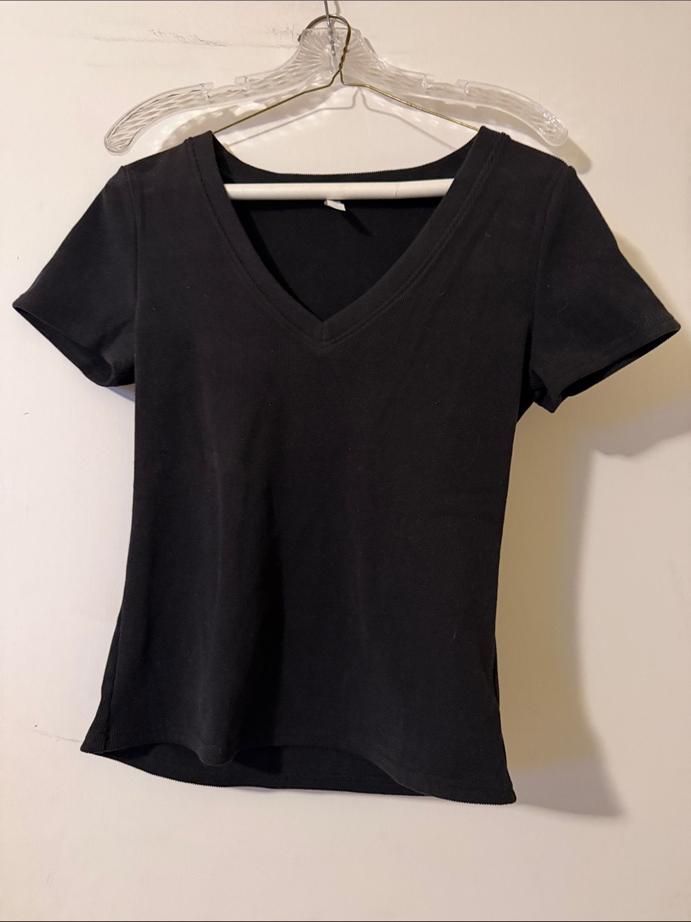 Threads 4 Thought Black V-Neck Short Sleeve Tee